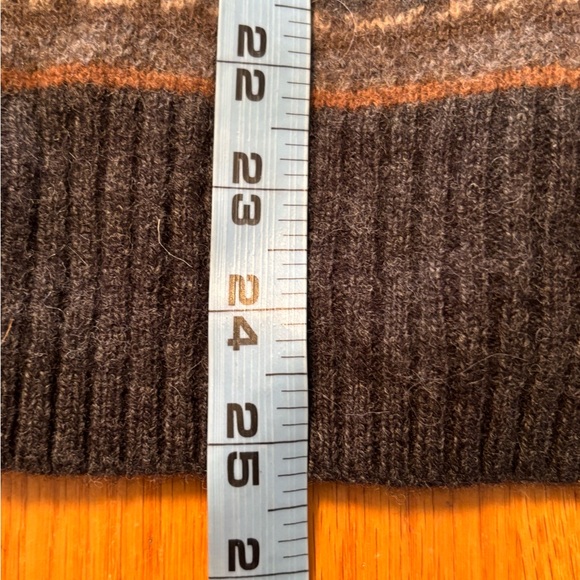 Hudson North Sweater (unisex) - Picture 8 of 8